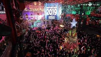 Free download [Fountain] 1819 Fountain Countdown Party [Trephic] video and edit with RedcoolMedia movie maker MovieStudio video editor online and AudioStudio audio editor onlin